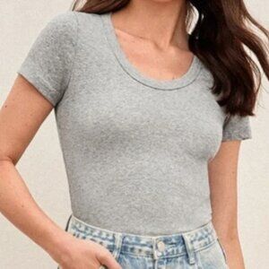 SHEIN BASICS Solid V-Neck Short Sleeves Slim Tee